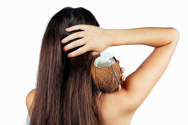 Cách chăm sóc tóc bằng nước cốt dừa tại nhà
