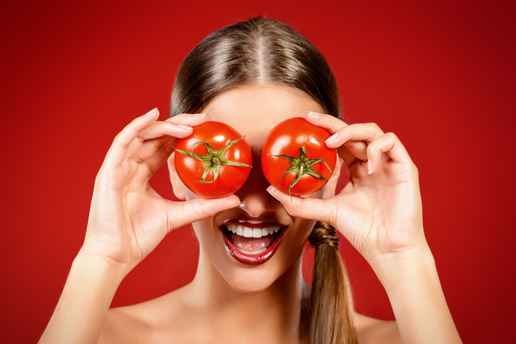 Mặt nạ từ cà chua có tác dụng gì?