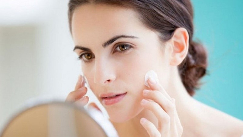 Sử dụng đúng lượng kem chống nắng giúp tăng khả năng bảo vệ da