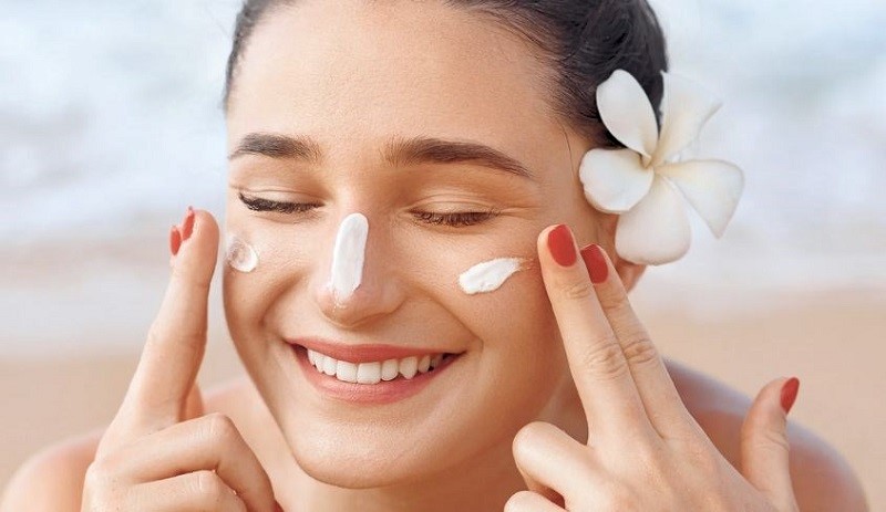 Sử dụng kem chống nắng đúng cách giúp mẹ bỉm thêm tự tin