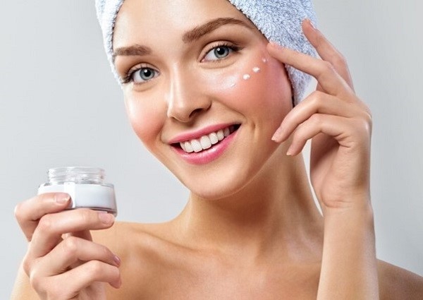 Sử dụng kem dưỡng ẩm đúng cách để phát huy tối đa hiệu quả