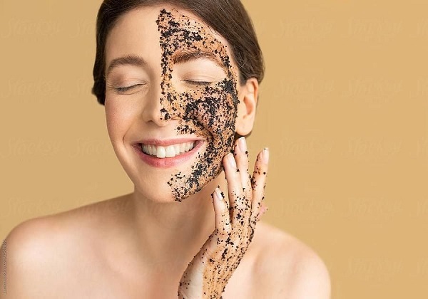 Cách tẩy tế bào chết cho da dầu