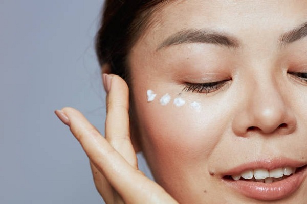 1 trong 7 bước chăm sóc da cơ bản