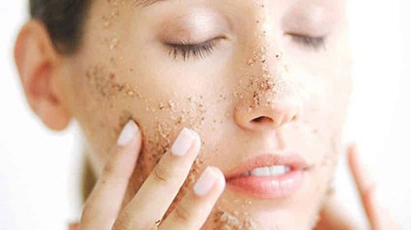 Cách tẩy da chết cho da dầu