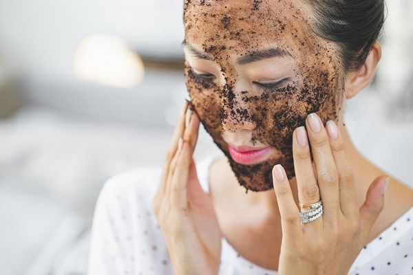 Da dầu có nên tẩy da chết