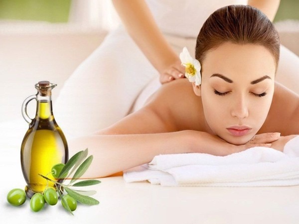 Chăm sóc da toàn thân bằng dầu oliu