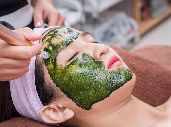 Tầm quan trọng của việc chăm sóc da sau khi cấy tảo xoắn