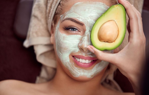 Mặt nạ dưỡng ẩm cho da khô bơ mật ong