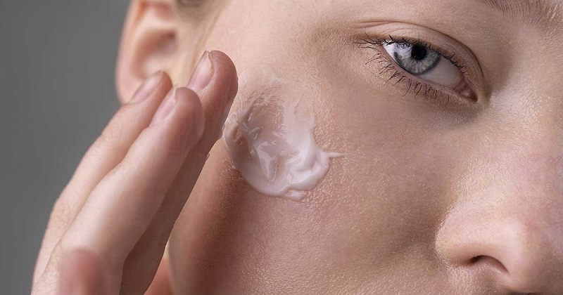 Dưỡng da hàng ngày