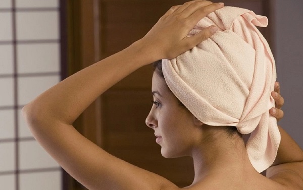 Ủ tóc là cách phục hồi tóc nhanh chóng