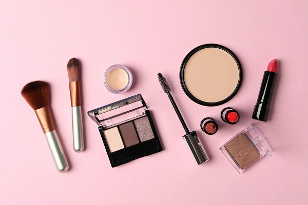 Những món đồ make up cơ bản