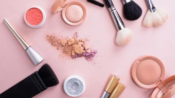 Sản phẩm cần thiết cho make cơ bản