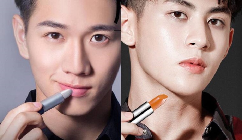 Nam giới nên chọn son dưỡng không màu, không bóng