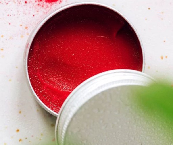 Son dưỡng môi homemade Lan Anh Trịnh