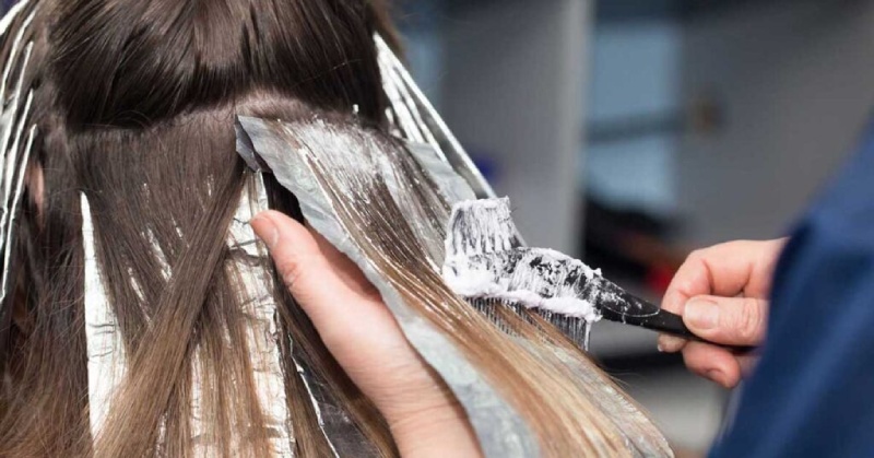 Nên nhuộm tóc trước Tết 10–14 ngày để màu lên đẹp