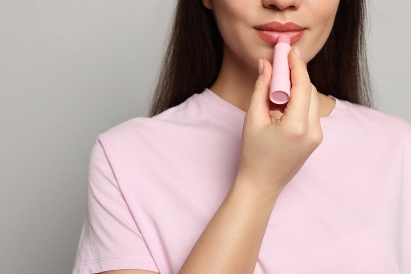 Son dưỡng kích màu môi tốt cần có đủ dưỡng ẩm – phục hồi – ổn định sắc môi