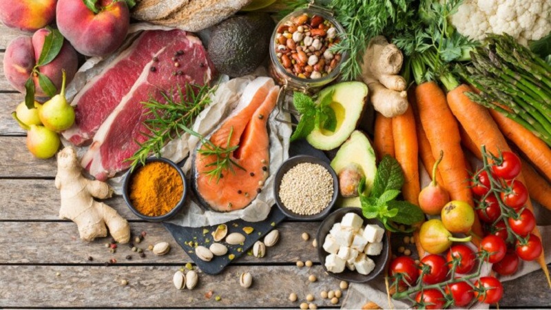 Thiếu hụt dinh dưỡng là nguyên nhân khiến trẻ nhỏ bị bạc tóc