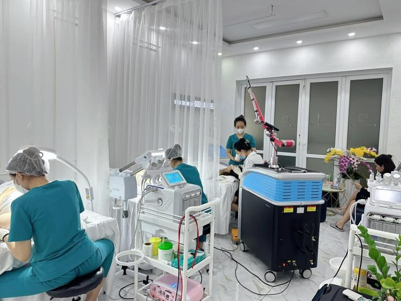 Thiết bị điều trị hiện đại đóng vai trò quan trọng khi lựa chọn địa chỉ trị thâm nách hiệu quả