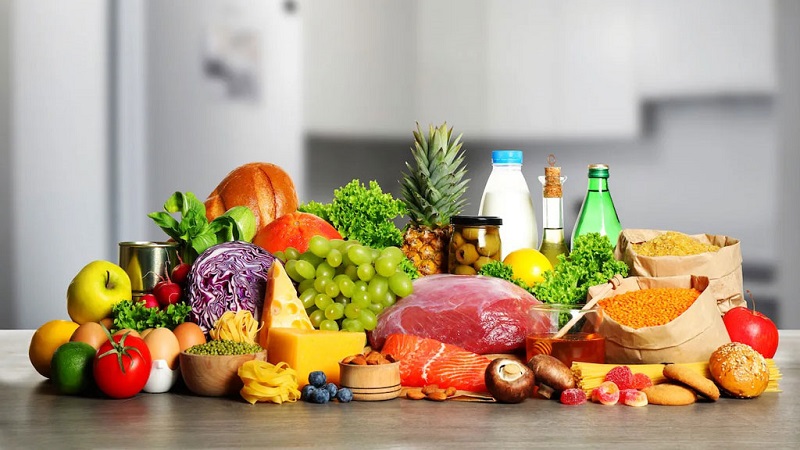 Một thực đơn lành mạnh là nền tảng của cách làm giảm ra mồ hôi ở mặt từ bên trong