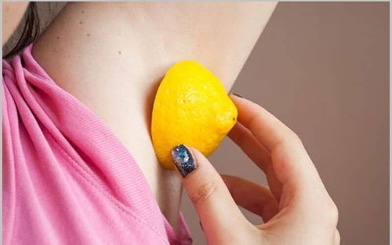 Cách trị hôi nách tại nhà bằng chanh tươi