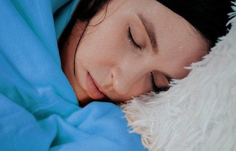 Ra mồ hôi ở mặt chỉ đáng lo khi mồ xuất hiện không đúng thời điểm và vượt quá mức bình thường