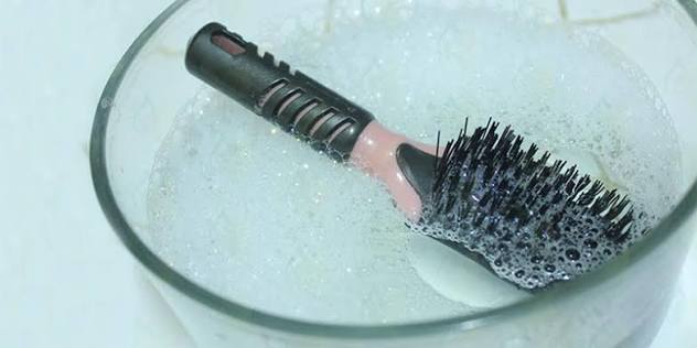 Cách vệ sinh lược đúng cách